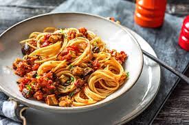 Aubergine Pasta With Sun Dried Tomato Recipe Hellofresh Recipe Recipes Tomato Recipes Linguine Recipes