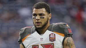 I don't think it's gonna be a high yardage day because it rarely is for evans this season. Mike Evans Father S Murder Turbulent Childhood Detailed In Profile Thescore Com