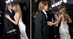 Jennifer aniston and brad pitt: Brad Pitt And Jennifer Aniston S Secret Beach Wedding New Idea Magazine