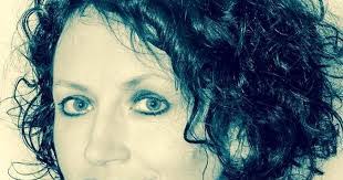 Adele Archer's Instagram, Twitter & Facebook