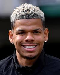 It's time to relive the magic of the season and have your say in the  Newcastle United 'End of Season Awards'! Cast your votes to be in with a  chance to win