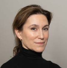 Anna Castellani's Instagram, Twitter & Facebook