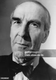 212 Um 1951 Photos & High Res Pictures