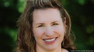 Jennifer Fields's Instagram, Twitter & Facebook