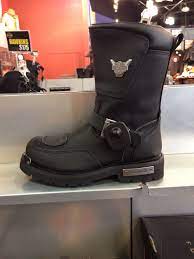 Maybe The Harley Davidson Shift Boot It S A Really Cool Option Without Laces Http Orlandoharley Com Orlandharley Harl Boots Shift Boot Harley Davidson