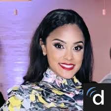 Laura Braverman's Instagram, Twitter & Facebook