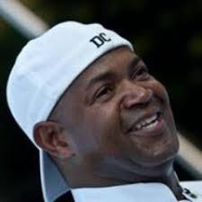 Damon Crow's Instagram, Twitter & Facebook