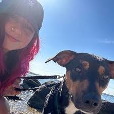 Hope Larkin's Instagram, Twitter & Facebook