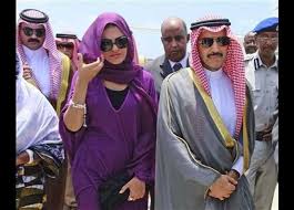 تداول عدد كبير من مستخدمي منصات التواصل الاجتماعي فيديو نادر للملياردير السعودي، الوليد بن طلال، أثناء وقوفه مع مجموعة من الشباب خلال مشاركته في جولة رياضية بالدراجات. Ø£ÙˆÙ„ ØªØ¹Ù„ÙŠÙ‚ Ù…Ù† Ø±ÙŠÙ… Ø§Ø¨Ù†Ø© Ø§Ù„ÙˆÙ„ÙŠØ¯ Ø¨Ù† Ø·Ù„Ø§Ù„ Ø¹Ù„Ù‰ Ø§Ù„Ø¥ÙØ±Ø§Ø¬ Ø¹Ù†Ù‡ ØµÙˆØ±Ø© Ø§Ù„Ù…ØµØ±ÙŠ Ø§Ù„ÙŠÙˆÙ…