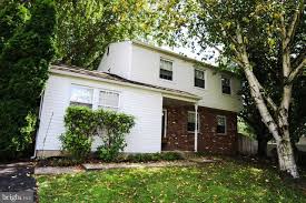 56 Oswin Turn Langhorne Pa 19047 3 Bed 2 Bath Single Family Home Mls Pabu475412 26 Photos Trulia Home Family Large Family Rooms Backyard