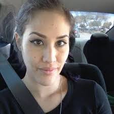 Alisha Bateman's Instagram, Twitter & Facebook