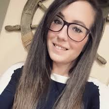 What are some good fantasy romance book recommendations?