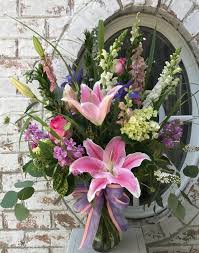 Free flower delivery by top ranked local florist in williamsburg, va! Seasons Of Williamsburg Floral Arrangements