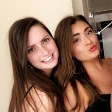 Ashlyn Ries (@ashlynries)