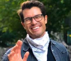 Lucia Wolfe (@luciathewolfe)