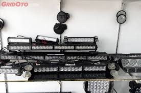Jenis lampu variasi untuk motor. Bukan Aksesoris Keren Untuk Modifikasi Ini Ragam Lampu Rotator Ternyata Murah Juga Lho Gridoto Com