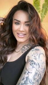 Sarah Putney's Instagram, Twitter & Facebook