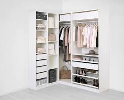 Le cabine armadio possono essere definite in qualunque modo e ricreate in ogni nicchia disponibile.ricordate di essere creativi e pensare alle soluzioni più facili da applicare. 30 Idee Per Arredare Una Cabina Armadio Con Ikea Mondodesign It