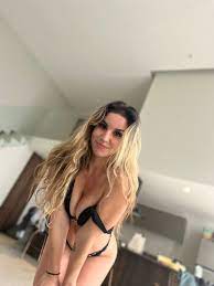 scarlettsworld88 OnlyFans - Free Trial - XXX Photos | FansMetrics.com
