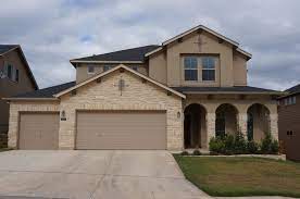 Home For Sale With 3 Car Garage Near Tpc Stone Oak Far North San Antonio Tuscan Style Homes San Antonio House Styles