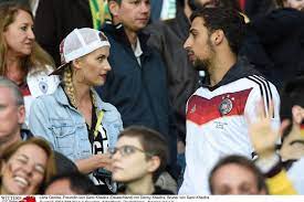 Sami khedira enttäuscht im interview nach dem testspiel gegen saudi arabien, welches nur mit 2:1 gewonnen wurde. So Suss Feuert Lena Gercke Ihren Sami Khedira An Augsburger Allgemeine