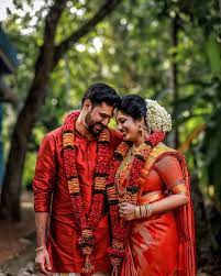Send Or Tag Ur Photos Keralawedding Styles Email Wedding Couple Poses Photography Wedding Couple Poses Wedding Photos Poses