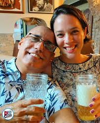 El querido presentador Marino Luzardo felicitó con un lindo mensaje lleno  de cariño a la actriz cubana Alicia Hechavarría ayer en su cumpleaños  deseándole un lindo día. A los dos un gran