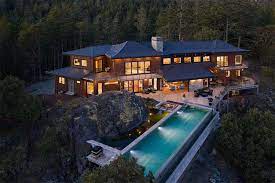Inside meghan and harry's £10m mansion in canada. Where Prince Harry And Meghan Markle Could Live In Canada 5 Houses Fit For A Duke And Duchess Hello