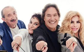 Angelo sotgiu lo ricordiamo legato da giovanissimo alla sua collega angela brambati ma nel 1982, difatti, sposò nadia cocconcelli, nadia cocconcelli, moglie angelo. I Ricchi E Poveri Perche Si Sono Divisi L Incredibile Storia