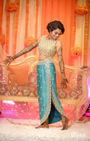 Some Outfit Inspiration For Your Mehendi Wedding Outfit Weddingdress Inspiration Mehendioutfit Wedd Mehendi Outfits Bride Clothes Wedding Party Outfits