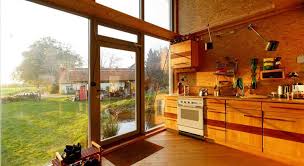 Ins wohnzimmer von christoph rinn scheint immer die sonne. Drehbares Tiny House Sonnenseite Okologische Kommunikation Mit Franz Alt