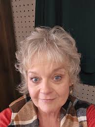 Where can I find a barber named Memo who used to work at Freddy Barber in  Bradenton?