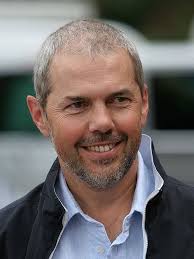 Tancem na vrchol • Kometa Family