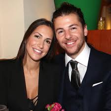 Aus den obig genannten maschinen, die keine nähere rüstsatzbezeichnung erhielten, wurde die sturmstaffel 1 gebildet. Clea Lacy Juhn Grosser Schritt Mit Riccardo Basile Gala De
