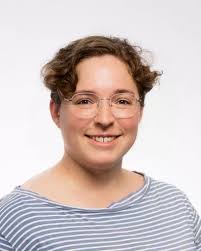 Theresa Langer's Instagram, Twitter & Facebook