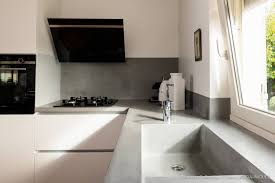 Le plan de travail en béton ciré est susceptible de répondre à la plupart de ces exigences. Specialiste Du Beton Cire Haute Garonne Atelier Ebeniste D Art En Occitan Et En France Atelier Occitan