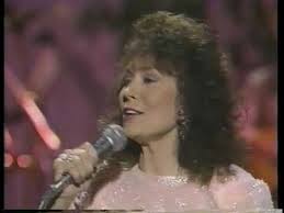 Loretta Lynn cohosts Nashville Now with Ralph Emery 1991: interviews with  her siblings and children!