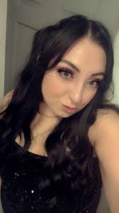 New player here... hi all :) howd u all get pals Im 36 love spooky cosy  games as well as creative fantasy games