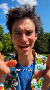 Guitarists in THE GUITAR CIRCLE with @robertfrippofficial! Robert will be  hosting an amazing Guitar Circle event this summer in New York & limited  spots remain! Register now through the link in our