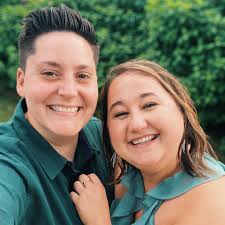 I spent this beautiful summer night capturing Alex Wallace + Abigail  Rovnak's engagement photos at the very beautiful Marshall Point Light. Alex  proposed to Abby with their family close by in Northern