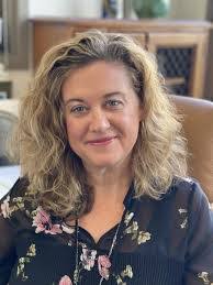 Shannon Medford's Instagram, Twitter & Facebook