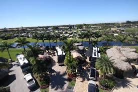 Wir durchsuchen das internet und finden das passendste angebot für dich Fort Lauderdale Aztec Rv Resort Luxury Rv Resorts Luxury Rv Rv Lots
