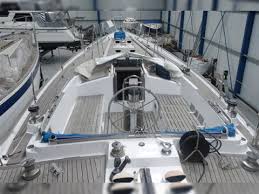 From safety, to performance, to comfort. Buy Wauquiez Amphitrite 43 Wauquiez Amphitrite 43 For Sale