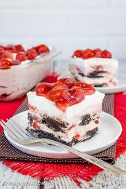 Cherry Oreo Icebox Cake Dark Chocolate Oreos And Cherry Cheesecake Makes The Layers Of This Icebox Cake So Good Ma Icebox Cake Oreo Icebox Cake Savoury Cake