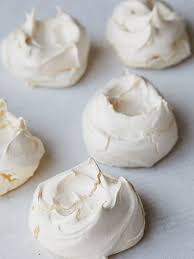 Easy Meringues Easy Meringues Meringue Recipe Easy Meringue Recipe