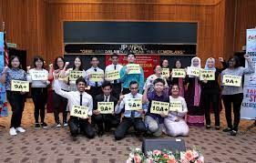 Keputusan sijil pelajaran malaysia (spm) 2017 menunjukkan lonjakan yang memberangsangkan dalam pencapaian sekolah luar bandar di sabah, yang memperoleh kadar lulus sebanyak 87.06 peratus. Sekitar Keputusan Spm 2017