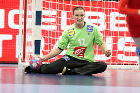 Secretly, but also officially, i had said that i wanted to go for this olympic title. Fra Mne Amandine Leynaud S Pillaud Euro Feminin Handball France 2018 Flickr