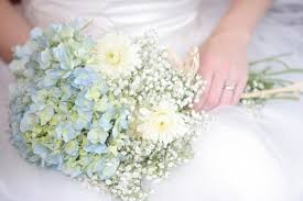 This list of different types of wedding flowers is useful for those who still doubt in choosing the right flowers for your own do it yourself (diy) creation. Types Of Wedding Flowers The Wedding Vow