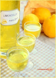 Voici Venir La Suite De Mes Aventures Au Pays Des Agrumes Tous Ces Beaux Fruits Viennent De La Ou La Nature A Repris Ses Dr Limoncello Sirop De Citron Sirop