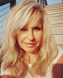 Good morning ☀️ #saturday #saturdaymorning #saturdayvibes #goldenlight  #summer #summertime #sunshine #goodmorning #enjoylife #cheers